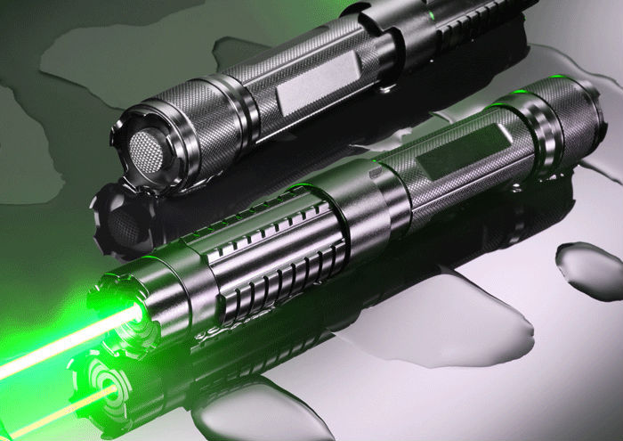 Pointeur laser vert 10000mW très puissant classe 5