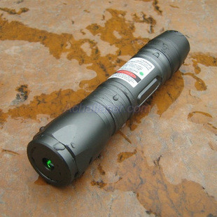 pointeur laser vert 200mw impermeable à l'eau au meilleur prix