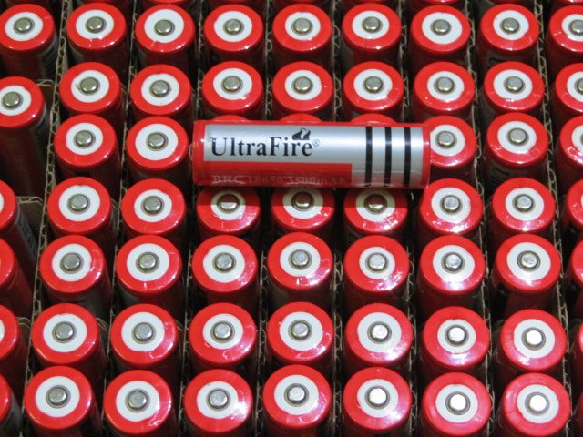 Pile au lithium 18650 3000mA pour pointeur laser