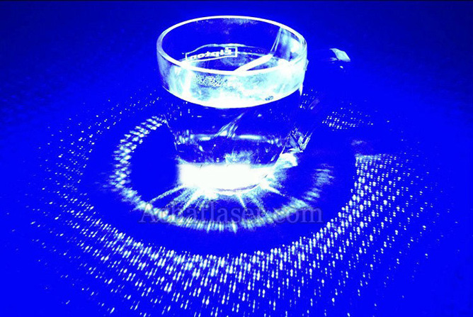 laser bleu puisant 