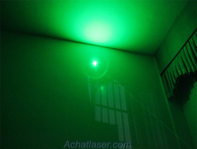 pointeur laser astronomie vert puissant 200mw