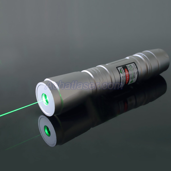 Pointeur Laser 3 En 1 Laser Rouge 1mw / Lampe De Poche Led / Porte