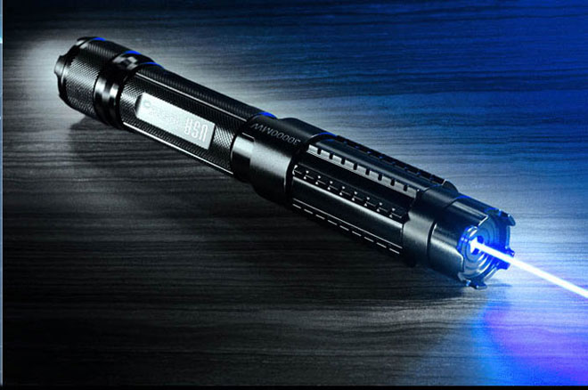 Nouveau pointeur laser vert 10000mW puissant, laser pointeur IV